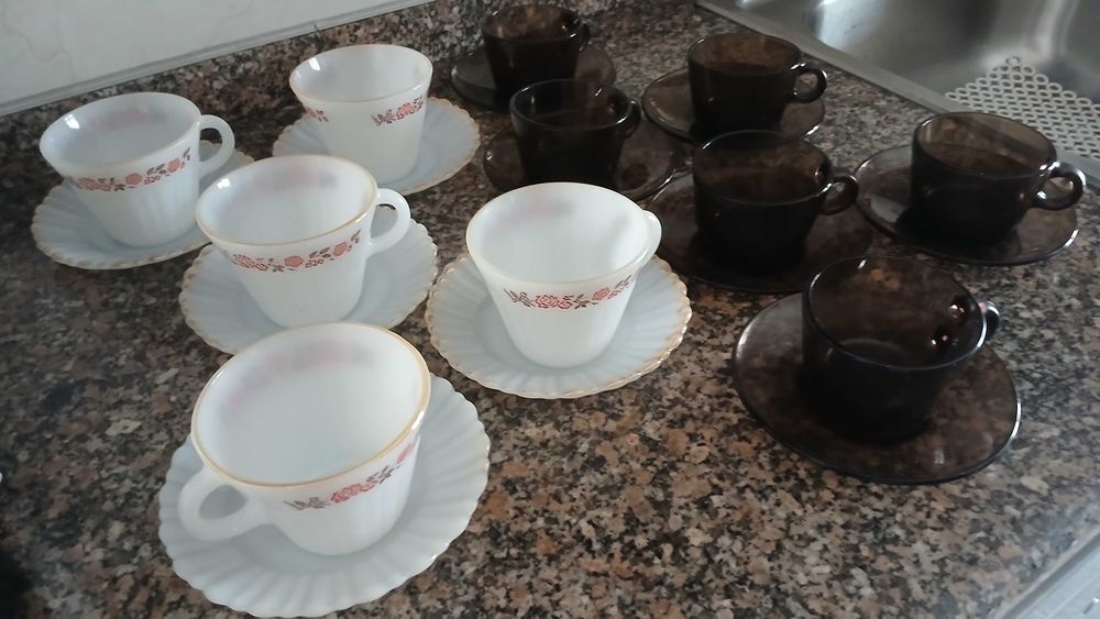 Chávenas de chá e de café