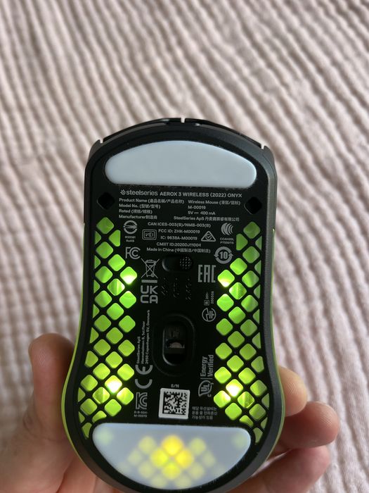 Rato Wireless SteelSeries Aerox 3 Black (Ultra Leve / Como Novo)