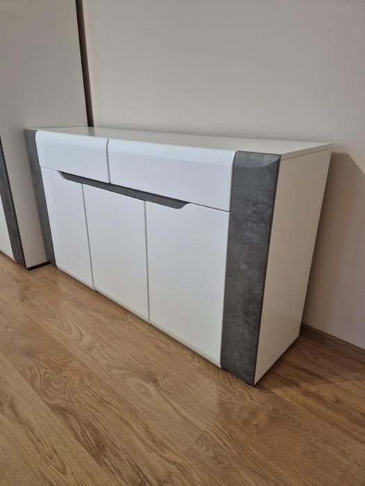 Sprzedam szafę, komodę i stół