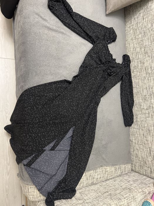 Легенька сукня в горошок