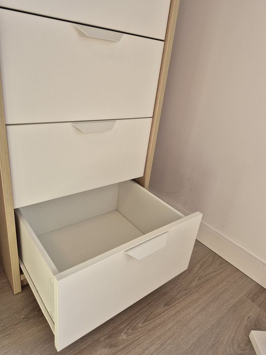 Móvel Quarto 5 gavetas