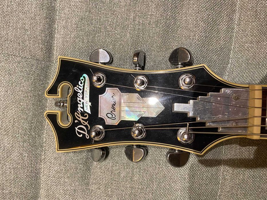 D'Angelico Premier SD White