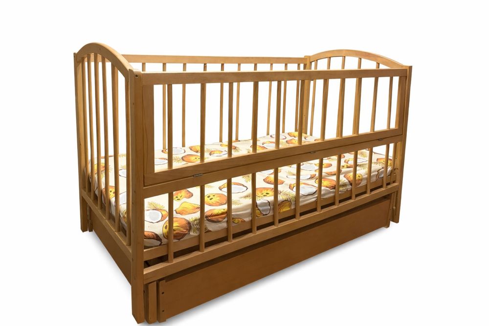 Ліжко дитяче з маятником