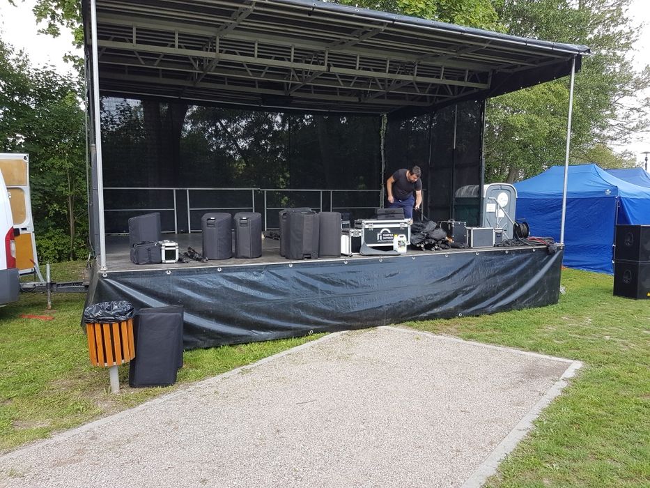Scena mobilna wynajem  8x6m  atestowana
