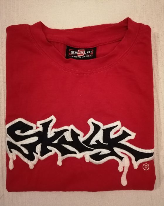 T-shirt como nova, skulk