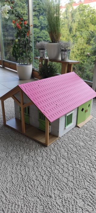Stajnia schowek gospodarczy dla figurek koni Schleich
