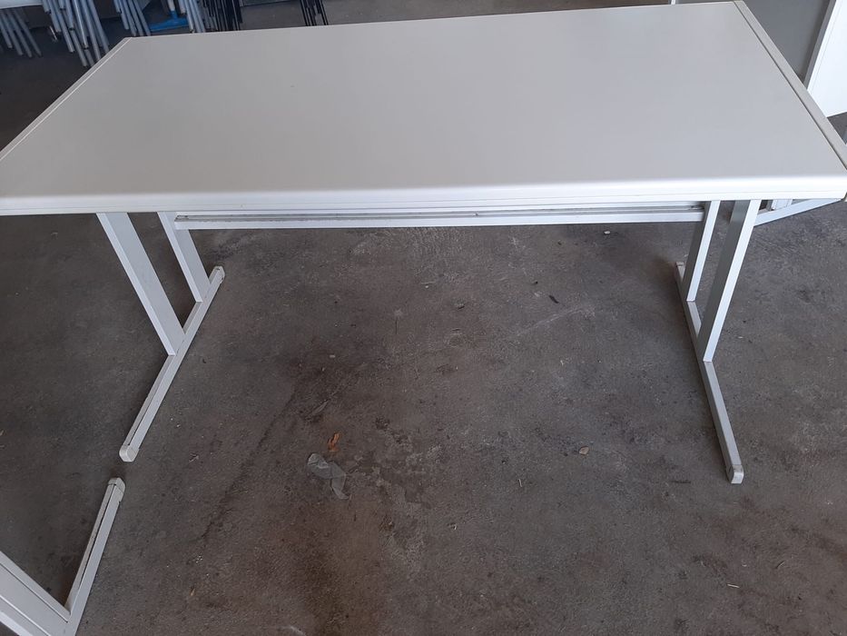 Secretaries64586004696579120