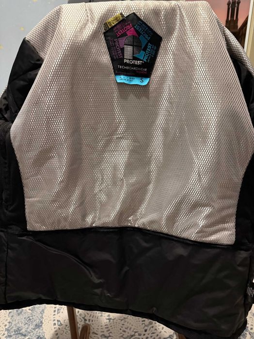 Лижна куртка Protest Techboardwear для зимових пригод!