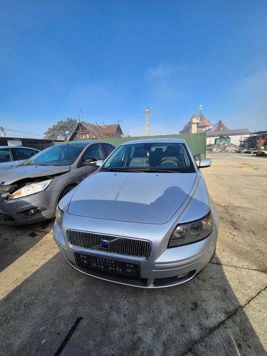 Volvo V50 2.0D 100KW 2004R 136KM Na części