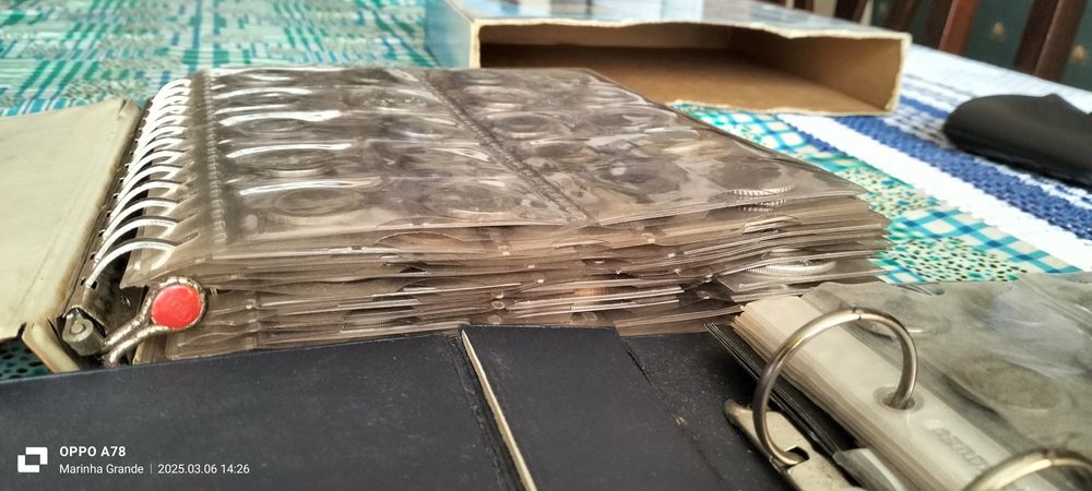 Notas e moedas de coleção