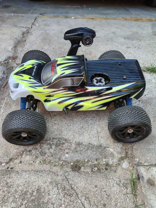 Autko spalinowe nitro RC 1:8