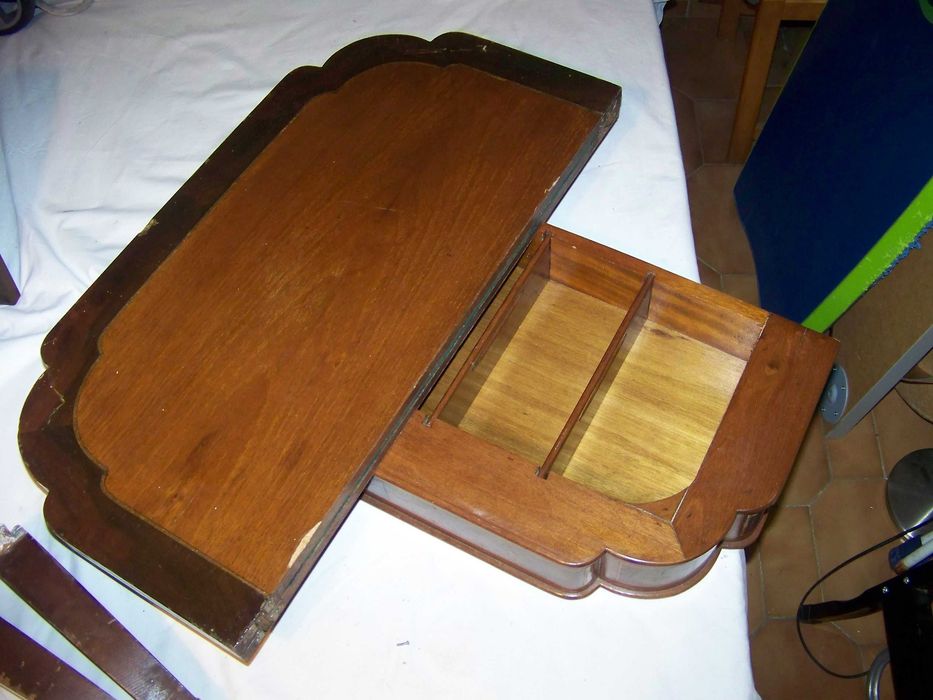 mesa de jogar cartas para restauro