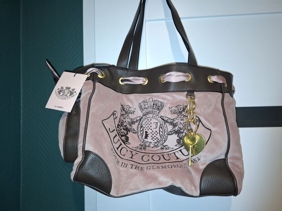 Różowa torebka typu shopper od juicy couture