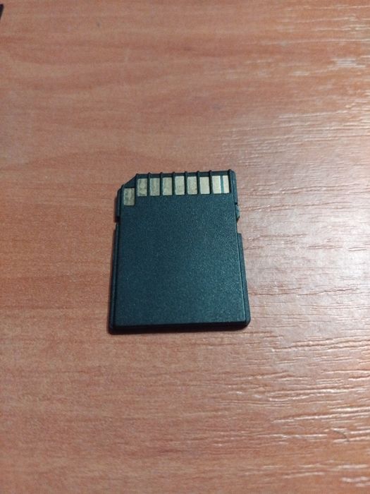 Продам карту памяти 2 гб без переходника.