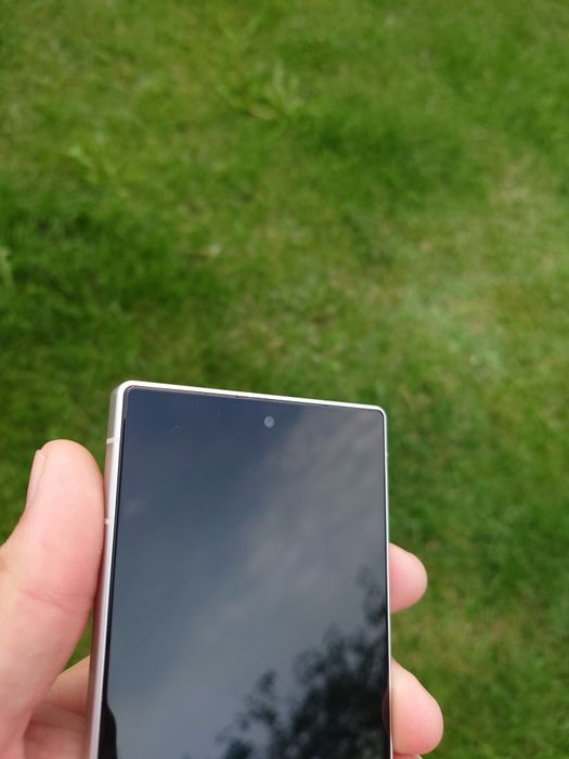 Эксклюзив: Японский Sharp Aquos R9 12/256GB
