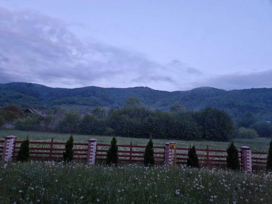 Відпочинок в Карпатах- Гостинний двір "За рікою"