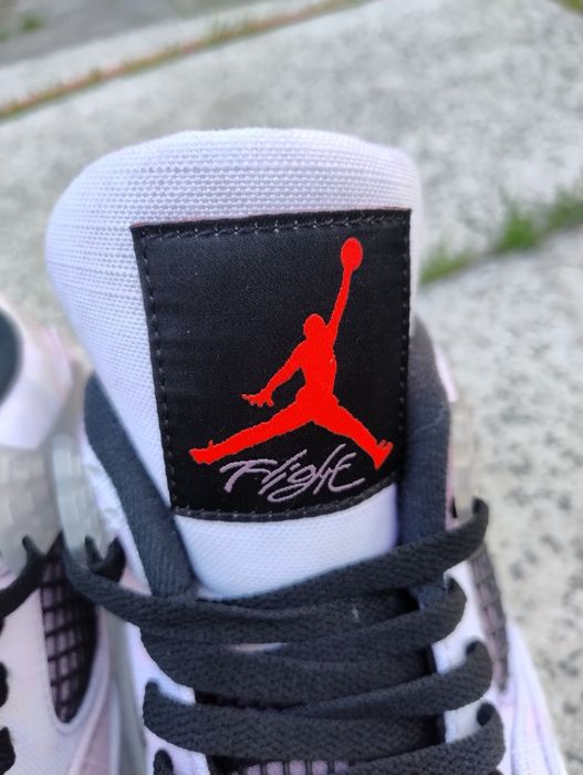 Air Jordan 4 Zen Master