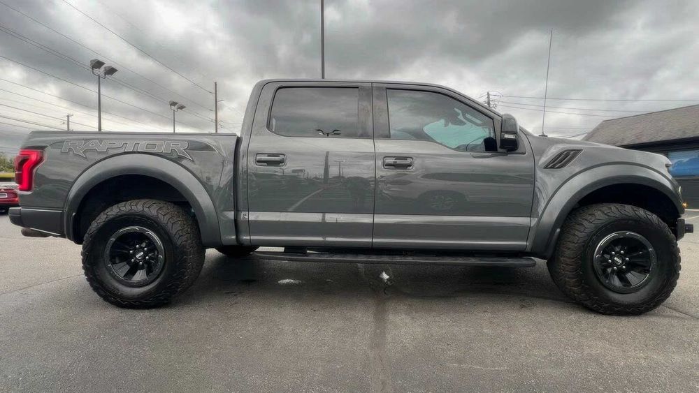 Ford F-150 Raptor SuperCrew 2018: 10 100 $ - Ford Київ на Olx