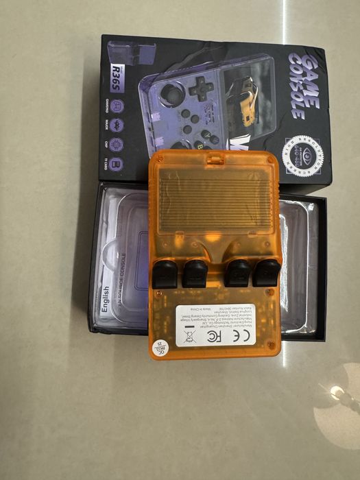Consola r36s com varios jogos