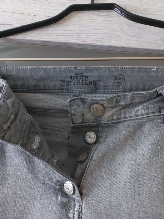 Spodnie jeansowe damskie Gina roz.40