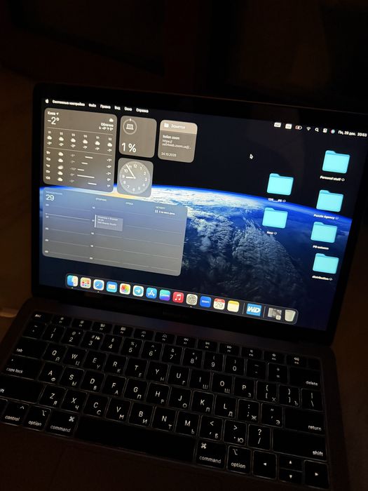 MacBook Air 13” 2018 / i5 / 8GB / 256GB / Space Gray