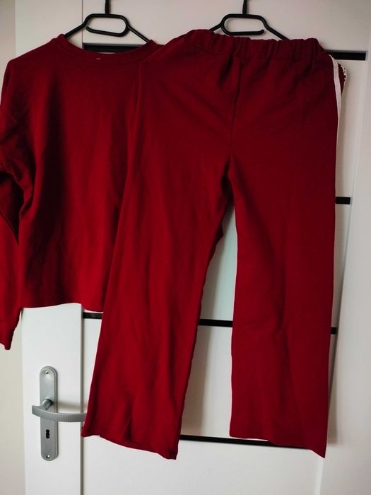 Nowy dres bawełniany 152cm