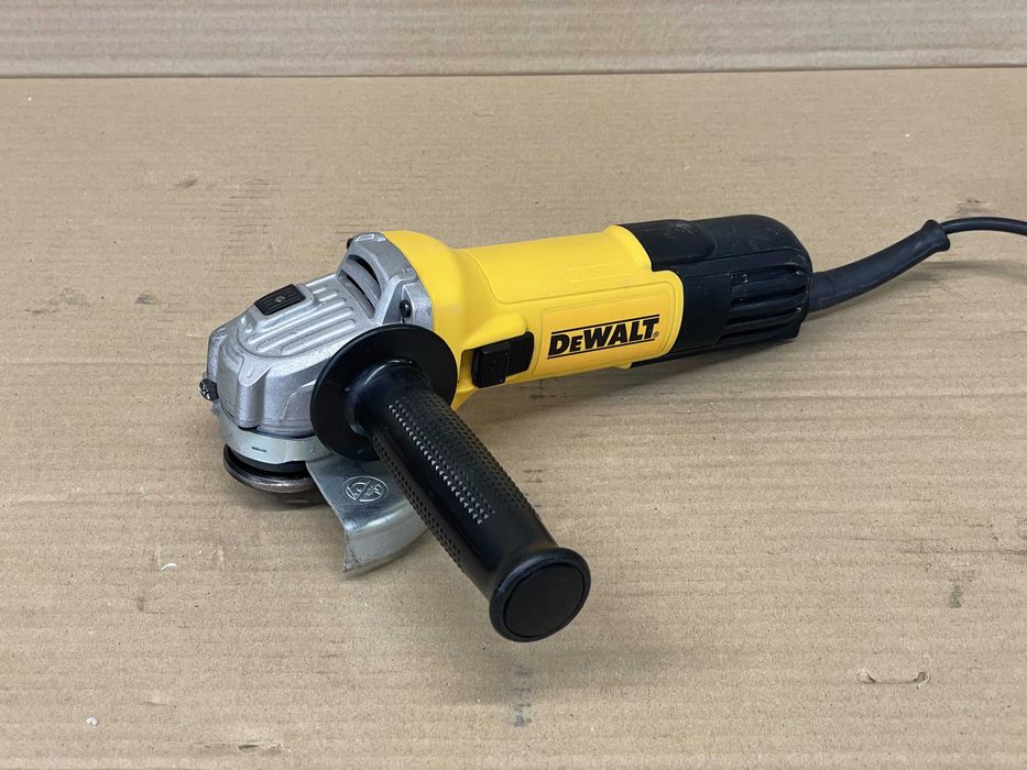 Szlifierka kątowa 750W 115mm DeWALT DWE4026