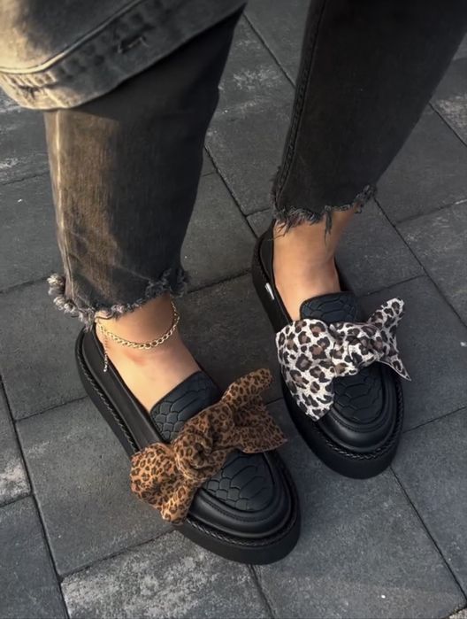 Шкіряні лофери 39