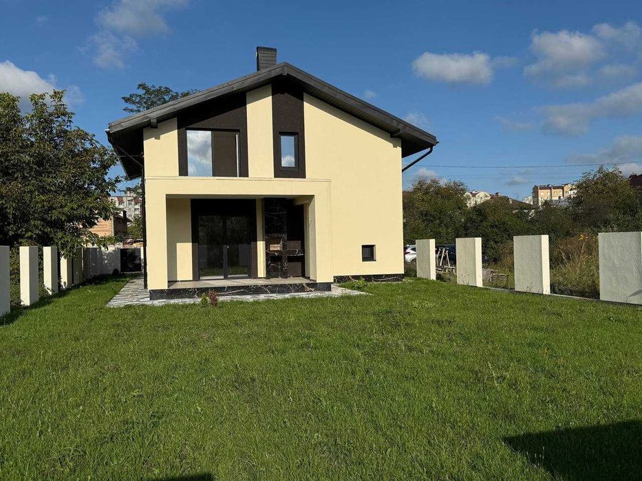 Продаж особняка у Вовчинцях