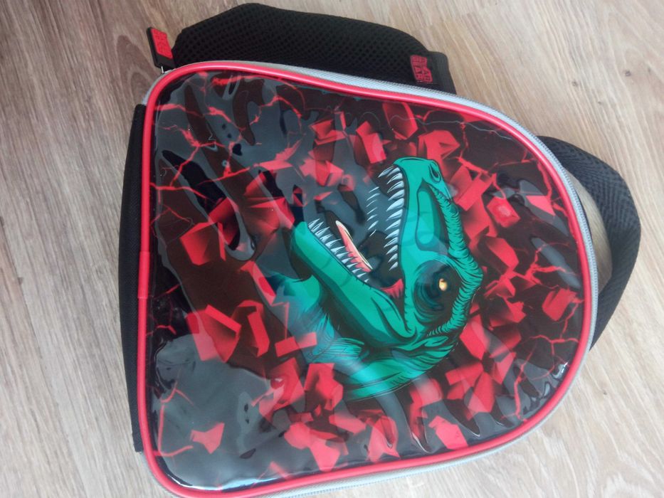 Lunch box torba termiczna dla dzieci dinozaur czarny czerwony zielony