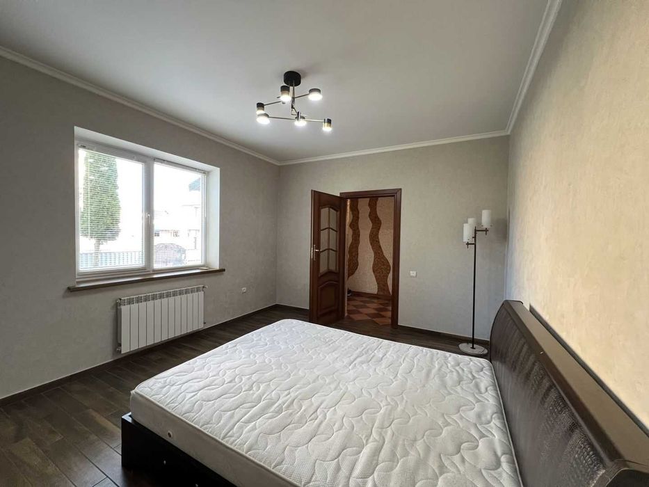 Будинок з ремонтом та меблями в р-ні ОККО