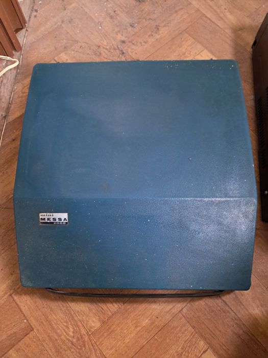 Máquina de escrever Mini Messa 2000