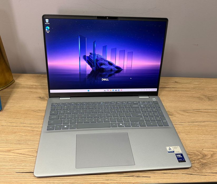 Dell 16 Plus DB16250 Ultra 7 256V /16 Ram/ 1TB/QHD