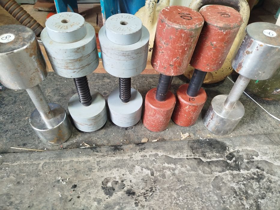 Гири 16 кг., 24 кг., 32 кг.,Гриф Динамо, гантели цельные и разборные.