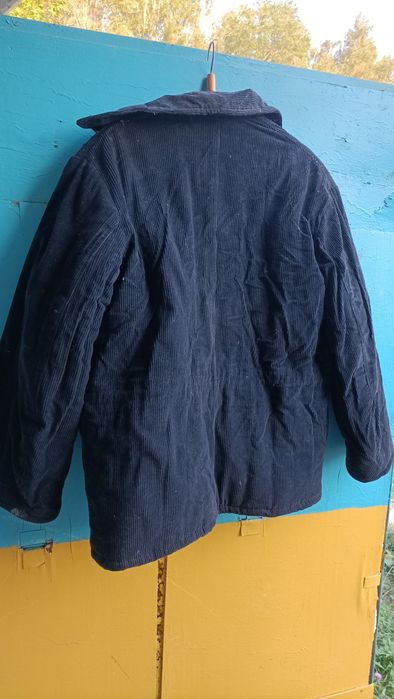 Продам ватник   вельветовую.