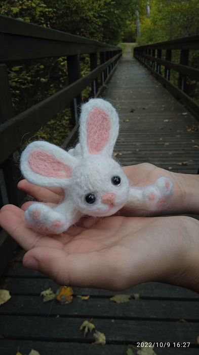 Зайченя біленьке