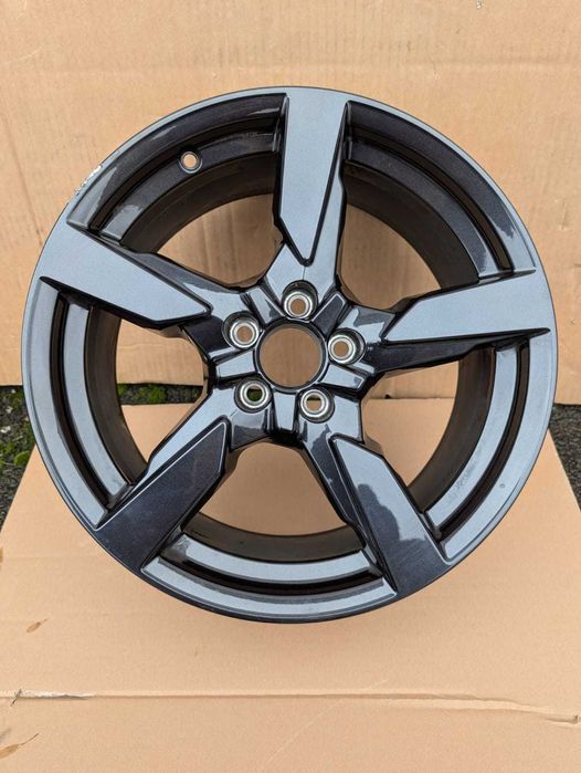 1x felga oryginalna AUDI A1 17'' 7,5J et46 82A601025P
