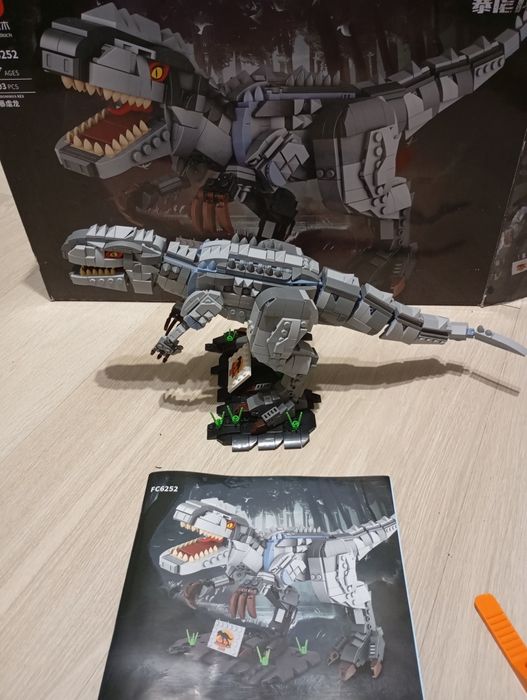 Klocki indominus rex dinozaur duży