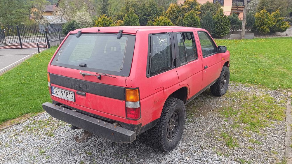 Nissan Terrano 1