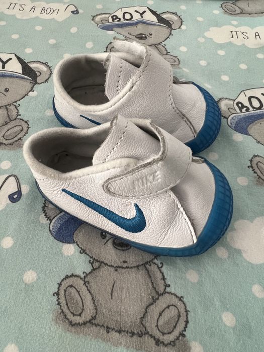 Buciki niechodki nike