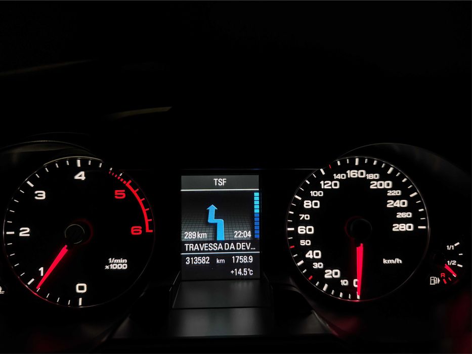 Audi A4 Avant 2.0TDI 177CV Full S-Line (Interior/Exterior)