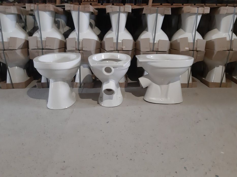 Унітаз білий Словʼянськ