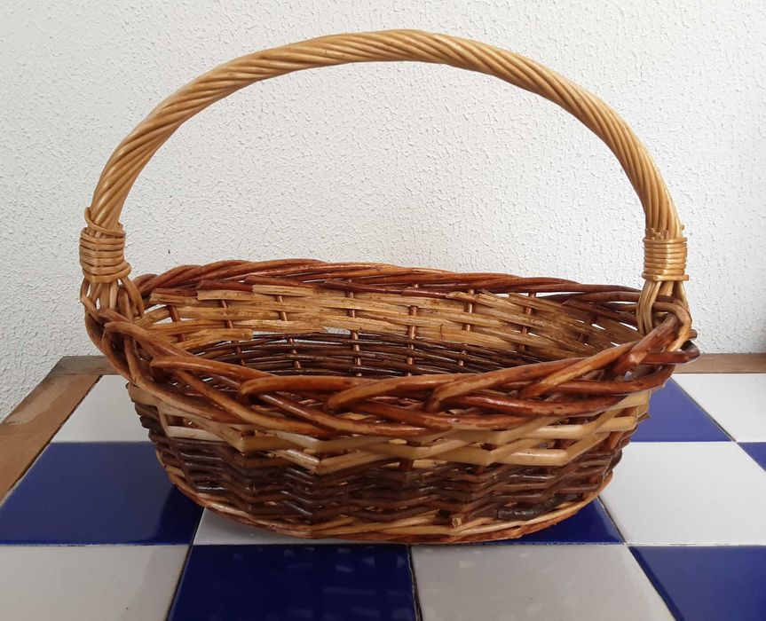 Diversos Cestos em Madeira/Palhinha/Vime - Entre 3€ e 5€!