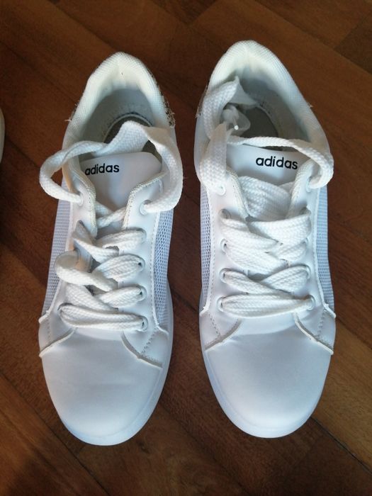 Calçado variado Tam. 40 Cada par €5