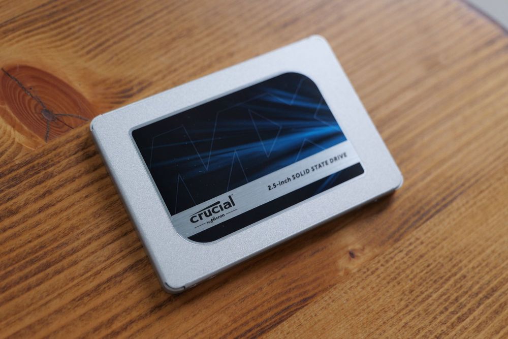 4x dysk SSD Crucial MX500 2TB tylko 1% zużycia TBW