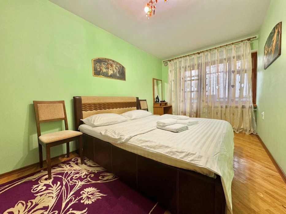 ApartPoltavaТепла трикімн. кв. 8 сп місць ЦЕНТР. СВІТЛО ЗАВЖДИ