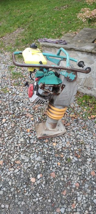 Stopa wibracyjna skoczek amman