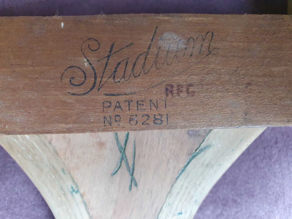 Raquete de Ténis muito antiga Staub + Suporte Slazenger antigo