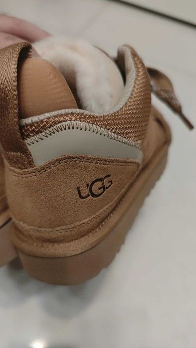UGG Lowmel Chestnut-Rozmiar 39