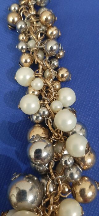 Colar zara com varias bolas